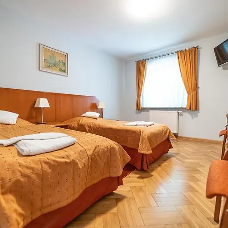 Bed & Breakfast Osrodek Taira I Leliwa